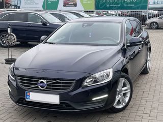 Volvo V60 foto 1