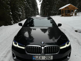 BMW 5 Series foto 10