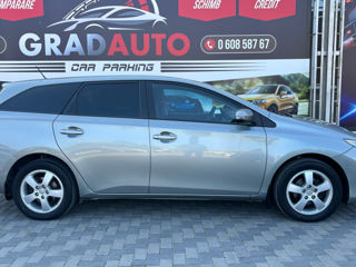 Toyota Auris foto 6