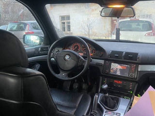 BMW 5 Series foto 9