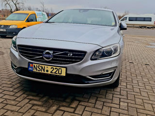 Volvo V60 foto 2