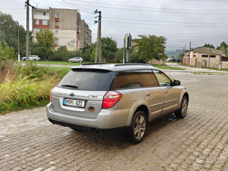 Subaru Outback foto 4