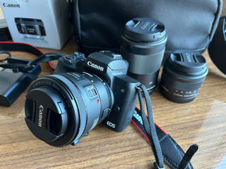 Canon EOS M50+Canon EF 50mm f/1.8, 2 объектива Kit, адаптер, сумка, ремешок, 2 SD карты