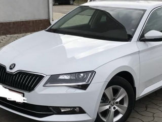 Skoda Superb foto 3