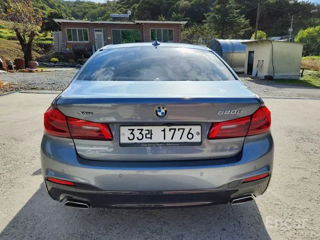 BMW 5 Series foto 7