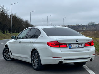 BMW 5 Series foto 7