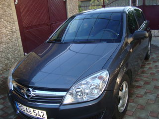 Opel Astra foto 1