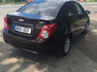 Chevrolet Aveo foto 3