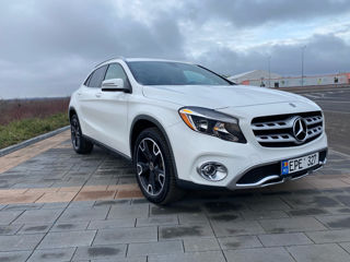 Mercedes GLA foto 2