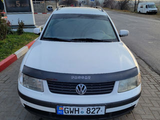 Volkswagen Passat foto 2