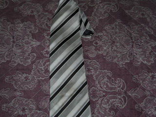 продам новые, фирменные галстуки по 60 лей foto 4