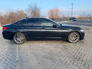 BMW 5 Series foto 7