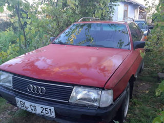 Audi 100 foto 2