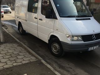 Mercedes Sprinter foto 2