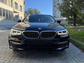 BMW 5 Series foto 1