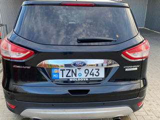 Ford Escape foto 2