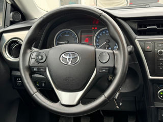 Toyota Auris foto 8