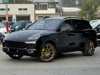 Porsche Cayenne foto 1