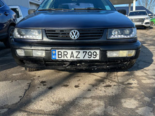 Volkswagen Passat foto 2