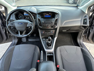 Ford Focus foto 12