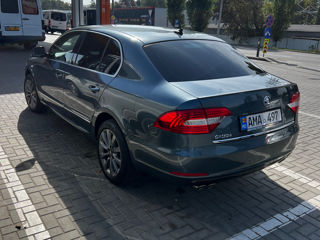 Skoda Superb foto 1