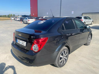 Chevrolet Aveo foto 4