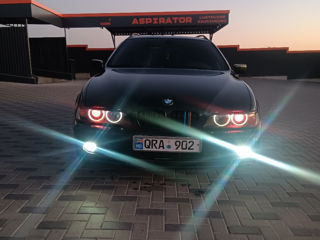 BMW 5 Series foto 2