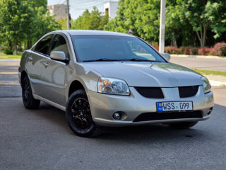 Mitsubishi Galant