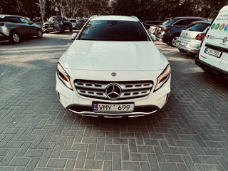 Mercedes GLA foto 2