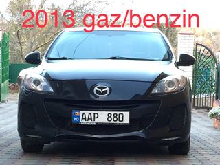 Mazda 3 foto 2