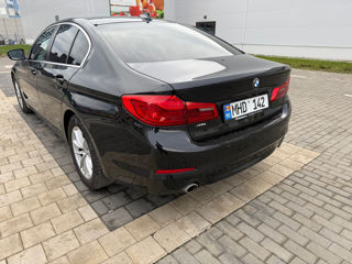 BMW 5 Series foto 4