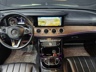 Mercedes E-Class foto 5