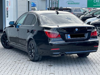 BMW 5 Series foto 4