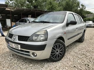 Renault Clio foto 2