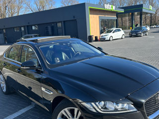 Jaguar XF foto 1