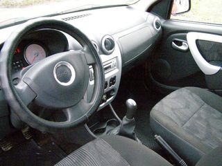 Dezmembrez Dacia Logan    2004- 2015 foto 4