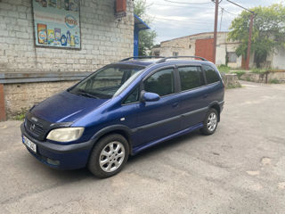 Opel Zafira foto 9