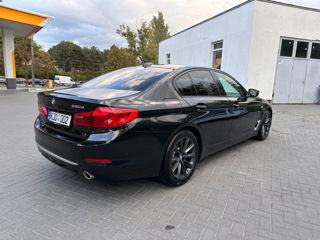 BMW 5 Series foto 4