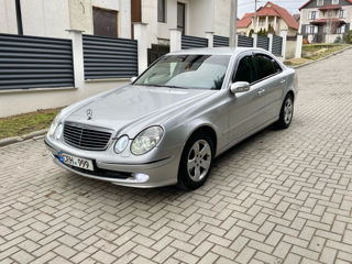 Mercedes E-Class foto 7