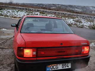 Mazda 323 foto 6