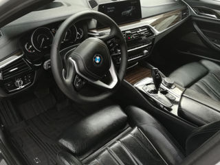 BMW 5 Series foto 4