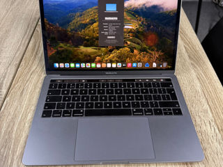 MacBook Pro 13-inch (2019) – 8GB RAM, i5, 256GB SSD