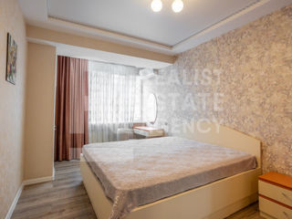 Apartament cu 2 camere, 64 m², Centru, Chișinău foto 4