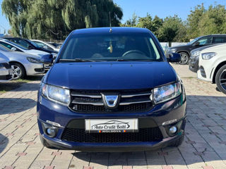 Dacia Sandero foto 2