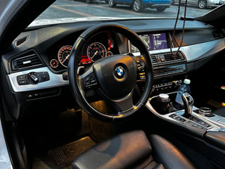 BMW 5 Series foto 6