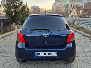 Toyota Yaris foto 6