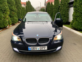 BMW 5 Series foto 8