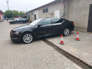 Skoda Superb foto 2