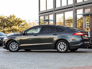 Ford Mondeo foto 2