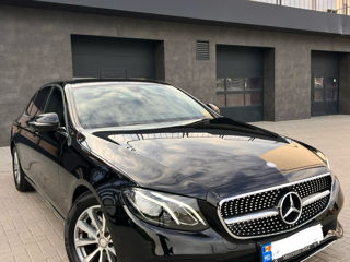 Mercedes E-Class foto 2